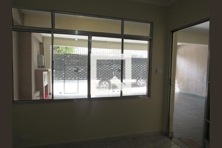Sala de casa à venda com 6 quartos, 297m² em Metalúrgicos, Osasco