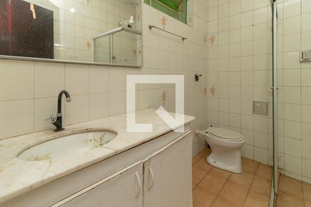 Banheiro de casa para alugar com 2 quartos, 80m² em Parque Santa Madalena, São Paulo