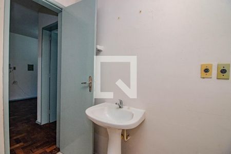 Banheiro de apartamento para alugar com 1 quarto, 45m² em Bom Jesus, Porto Alegre