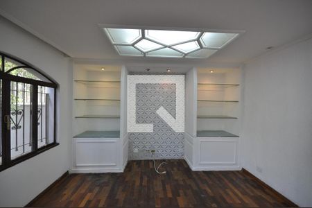 Sala de casa para alugar com 4 quartos, 237m² em Vila Albertina, São Paulo