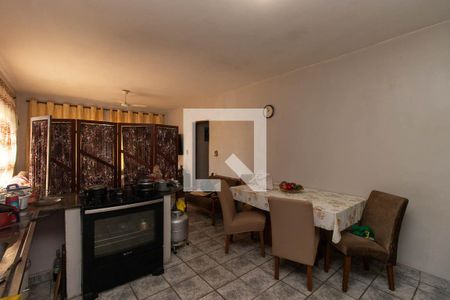 Sala/Cozinha de casa à venda com 3 quartos, 290m² em Jardim Cabucu, São Paulo