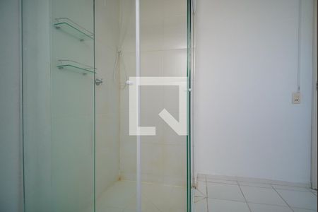 Banheiro de apartamento para alugar com 1 quarto, 42m² em Sarandi, Porto Alegre
