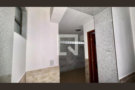 Corredor de apartamento para alugar com 1 quarto, 116m² em Quarteirão Ingelheim, Petrópolis