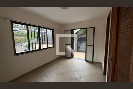 Quarto 1 de apartamento para alugar com 3 quartos, 116m² em Quarteirão Ingelheim, Petrópolis