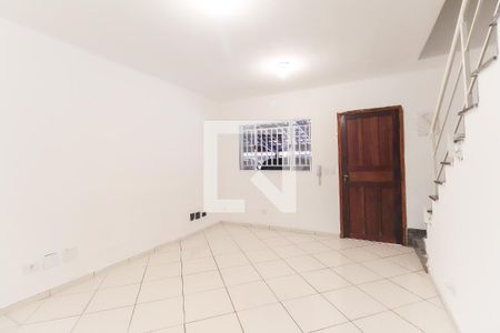 Sala de casa de condomínio à venda com 2 quartos, 72m² em Parada Xv de Novembro, São Paulo