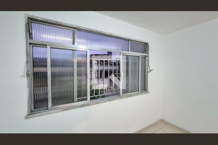 Sala de apartamento à venda com 2 quartos, 46m² em Irajá, Rio de Janeiro
