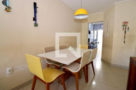 Sala de casa de condomínio para alugar com 2 quartos, 74m² em Stella Maris, Salvador
