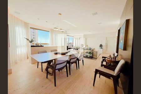 Apartamento à venda com 4 quartos, 147m² em Belvedere, Belo Horizonte