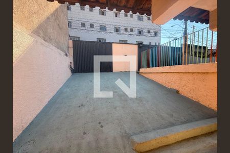 Casa para alugar com 4 quartos, 230m² em Alto Caiçaras, Belo Horizonte