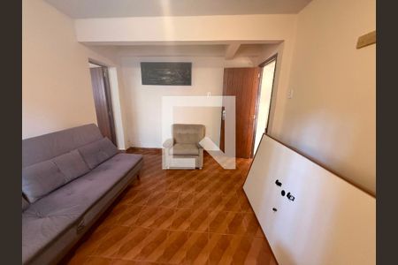 quarto 1 de casa para alugar com 4 quartos, 230m² em Alto Caiçaras, Belo Horizonte