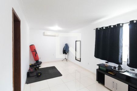 Quarto 1 de casa à venda com 2 quartos, 180m² em Santa Cruz , Rio de Janeiro