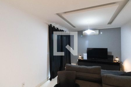 Casa para alugar com 2 quartos, 180m² em Santa Cruz , Rio de Janeiro