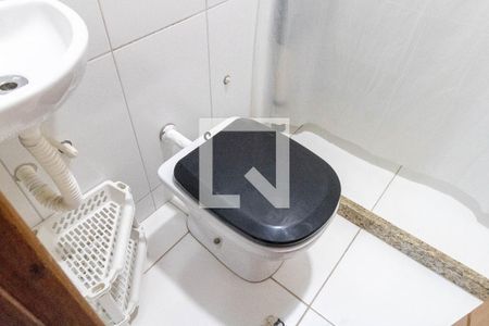 Banheiro do Quarto 1 de casa à venda com 2 quartos, 180m² em Santa Cruz , Rio de Janeiro