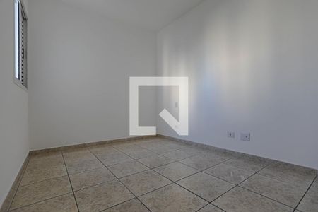 Quarto 1 de apartamento para alugar com 2 quartos, 54m² em Novo Mogilar , Mogi das Cruzes