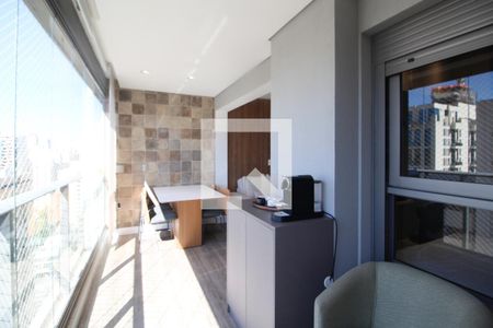 Varanda de apartamento para alugar com 2 quartos, 73m² em Indianópolis, São Paulo