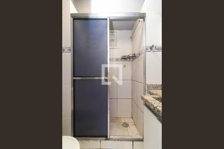 Banheiro de apartamento para alugar com 1 quarto, 29m² em Centro Histórico, Porto Alegre