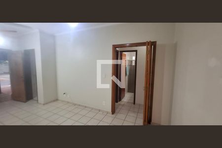 Sala de casa de condomínio para alugar com 3 quartos, 139m² em (l-13), Ribeirão Preto