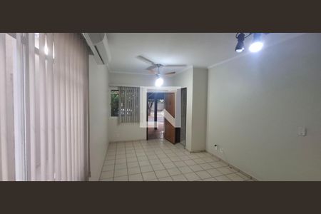 Sala de casa de condomínio para alugar com 3 quartos, 139m² em (l-13), Ribeirão Preto