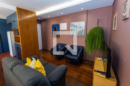 Sala de TV de apartamento para alugar com 3 quartos, 80m² em Santo Antônio, Belo Horizonte