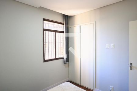 Quarto de apartamento para alugar com 2 quartos, 59m² em Floresta, Belo Horizonte