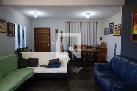 Casa à venda com 3 quartos, 750m² em Balneário Mar Paulista, São Paulo