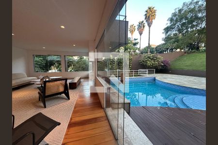 Sala de casa de condomínio à venda com 5 quartos, 654m² em Residencial Tamboré I, Barueri