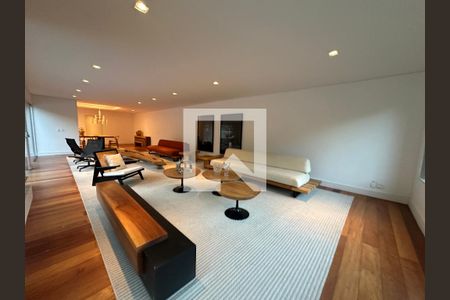 Sala de casa de condomínio à venda com 5 quartos, 654m² em Residencial Tamboré I, Barueri