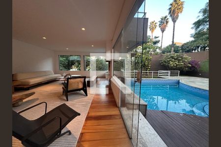 Sala de casa de condomínio à venda com 5 quartos, 654m² em Residencial Tamboré I, Barueri