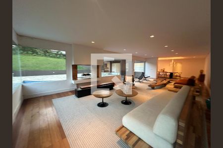 Sala de casa de condomínio à venda com 5 quartos, 654m² em Residencial Tamboré I, Barueri