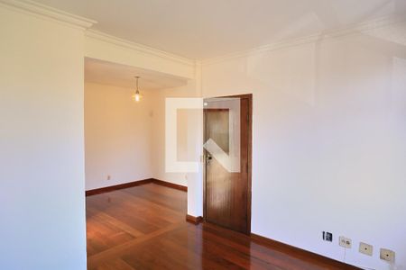 Sala de apartamento à venda com 4 quartos, 220m² em Floresta, Belo Horizonte