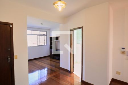 Sala de apartamento à venda com 4 quartos, 220m² em Floresta, Belo Horizonte