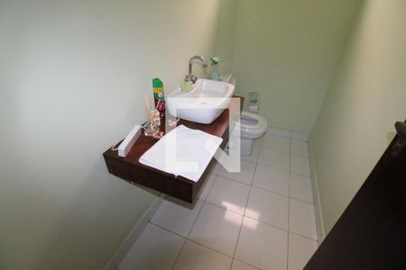 Banheiro 1 de casa para alugar com 3 quartos, 135m² em Jardim das Industrias, São José dos Campos
