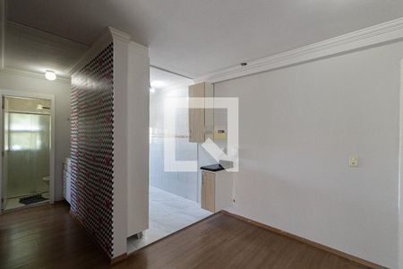 Sala e Cozinha de apartamento para alugar com 2 quartos, 52m² em Jardim Santo Antonio, São Paulo