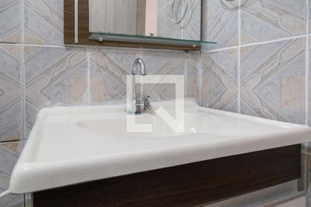 Banheiro de casa para alugar com 1 quarto, 80m² em Jardim Presidente Dutra, Guarulhos