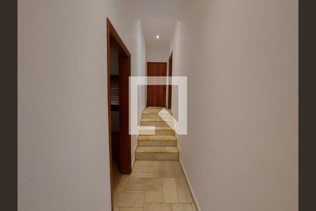 Corredor de casa para alugar com 5 quartos, 426m² em Jardim Santa Marcelina, Campinas