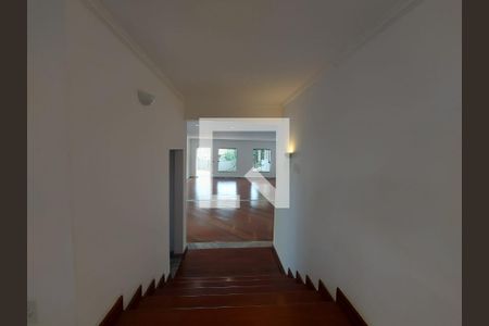 Corredor de casa para alugar com 5 quartos, 426m² em Jardim Santa Marcelina, Campinas