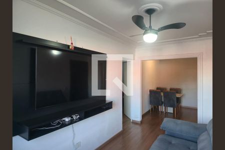 Sala  de apartamento à venda com 1 quarto, 42m² em Jardim Cocaia, Guarulhos