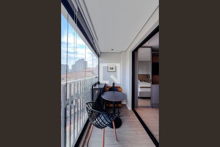 Varanda de kitnet/studio para alugar com 1 quarto, 21m² em Vila Mariana, São Paulo