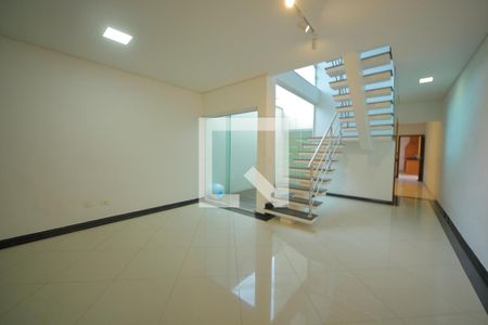 Sala de casa para alugar com 3 quartos, 220m² em Paulicéia, São Bernardo do Campo