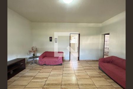 Casa para alugar com 3 quartos, 492m² em Chácara Novo Horizonte, Contagem