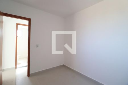 Quarto 1 de apartamento para alugar com 2 quartos, 58m² em Jardim Patricia, Uberlândia