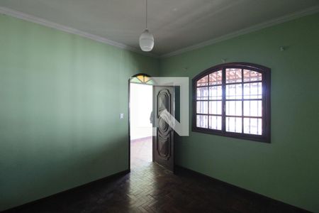 Sala de TV de casa para alugar com 4 quartos, 174m² em Maria Helena, Belo Horizonte