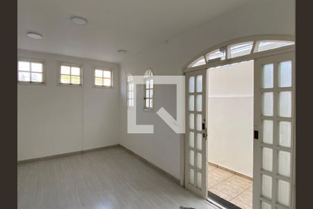 Sala 1 de casa à venda com 3 quartos, 170m² em Vila Yara, Osasco