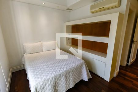Suíte 1 de casa de condomínio à venda com 4 quartos, 460m² em Jardim Ampliacao, São Paulo