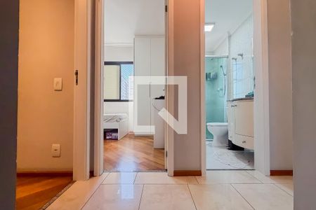 Corredor de apartamento à venda com 3 quartos, 85m² em Vila Mariana, São Paulo
