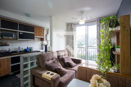 Sala de apartamento para alugar com 2 quartos, 58m² em Covanca, São Gonçalo