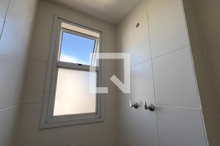 Banheiro da Suíte de apartamento para alugar com 2 quartos, 59m² em Vila Rosalia, Guarulhos