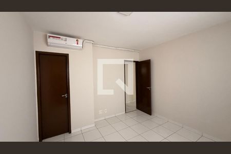 Suíte  de apartamento para alugar com 3 quartos, 74m² em Setor Faicalville, Goiânia