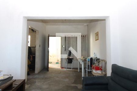 Casa à venda com 5 quartos, 300m² em Cangaiba, São Paulo