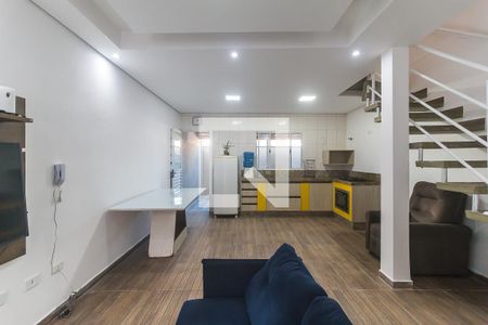 Sala de casa de condomínio para alugar com 2 quartos, 115m² em Jundiapeba, Mogi das Cruzes